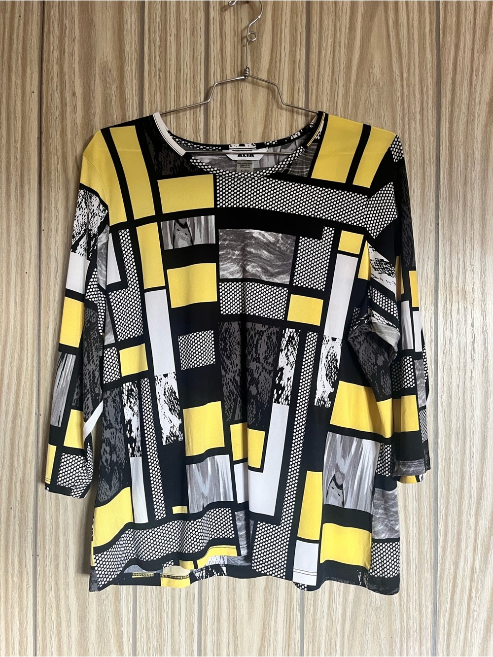 Alia Abstract Block-Print Long Sleeve Top in Yellow & Black